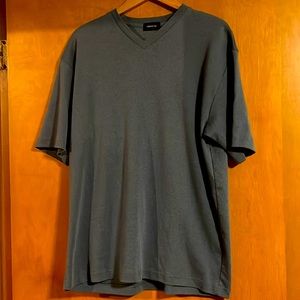 Liz Claiborne Men’s XL V-Neck Tees, Blue and Black (2 Shirts)